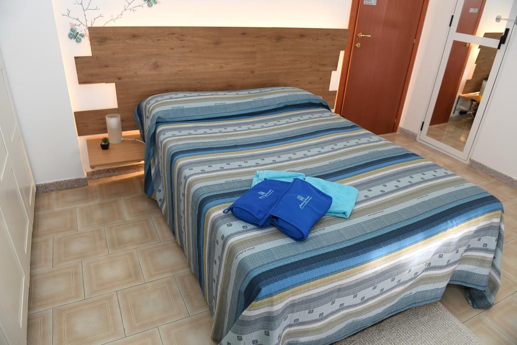 B&B Il Canto Del Mare Pulsano Ngoại thất bức ảnh