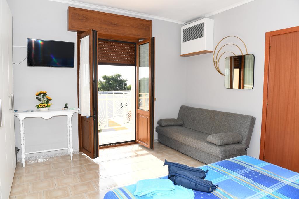 B&B Il Canto Del Mare Pulsano Ngoại thất bức ảnh